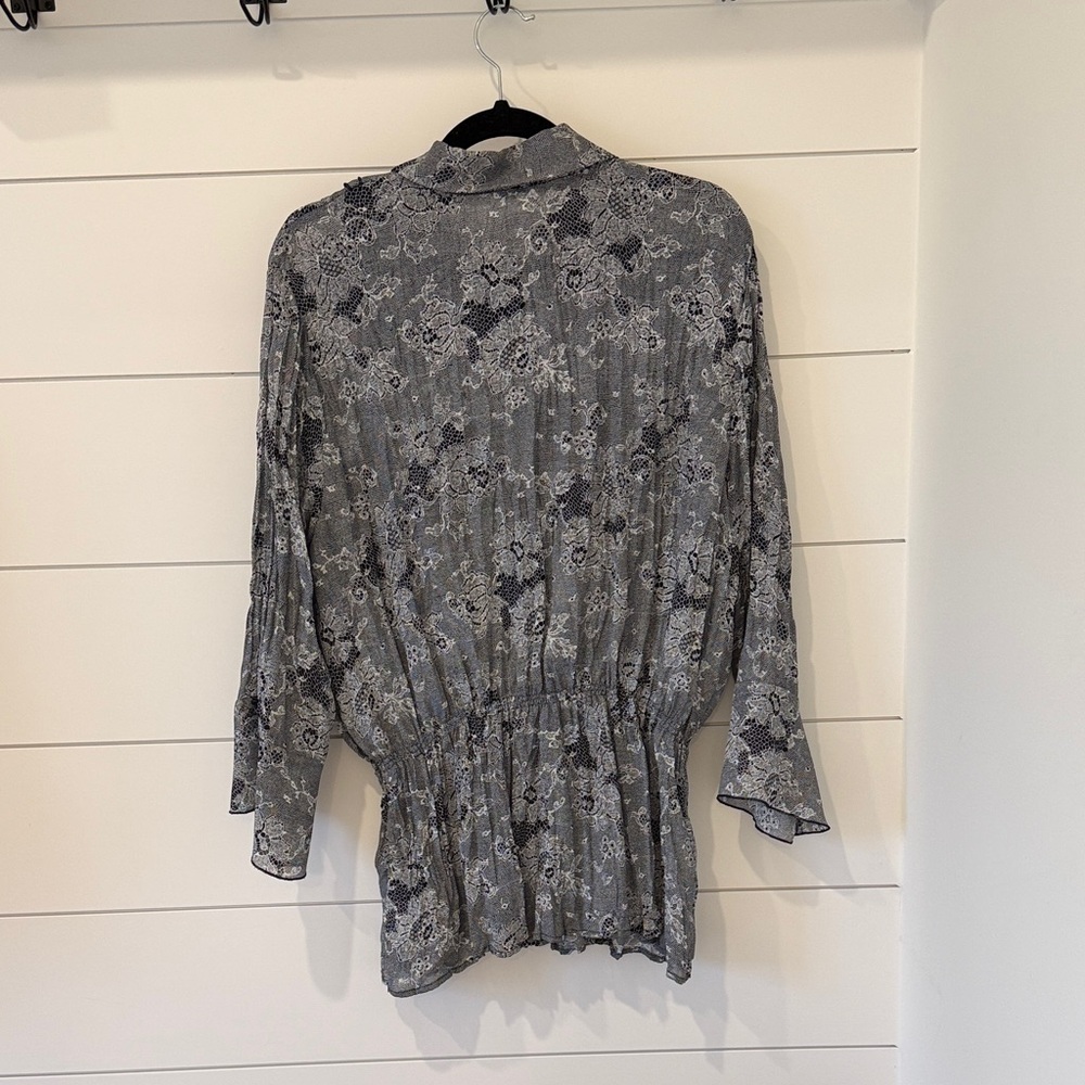 S.L.B. Woman 1X  Ruffle Button down Blouse - Picture 6 of 10